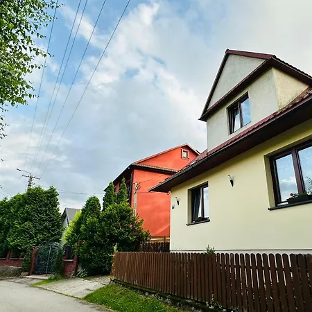 Nad Potokiem 아파트